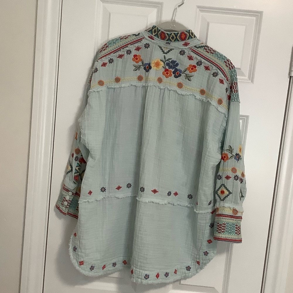 Johnny Was Multicolor Embroidered Shirt size L - Picture 4 of 9
